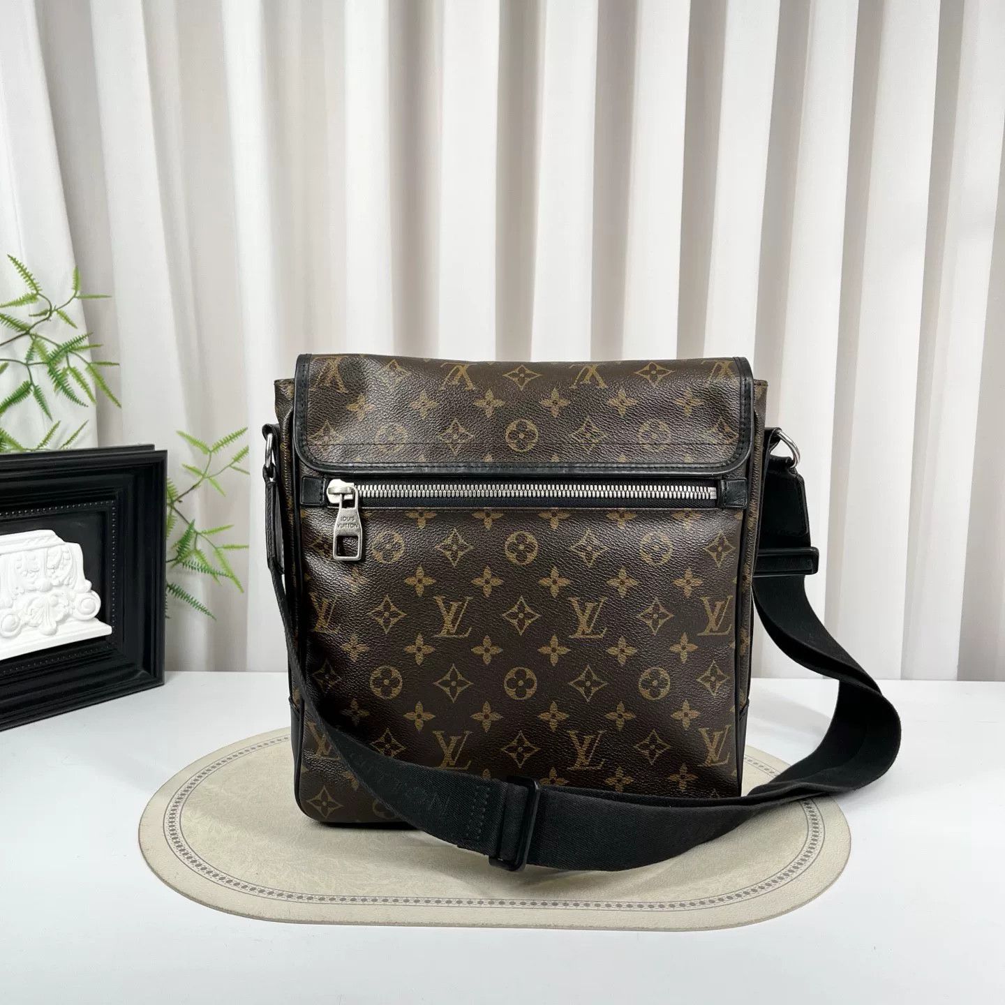 Louis Vuitton Pre-loved Bag Very good condition Size ONE SIZE - 2 Thumbnail