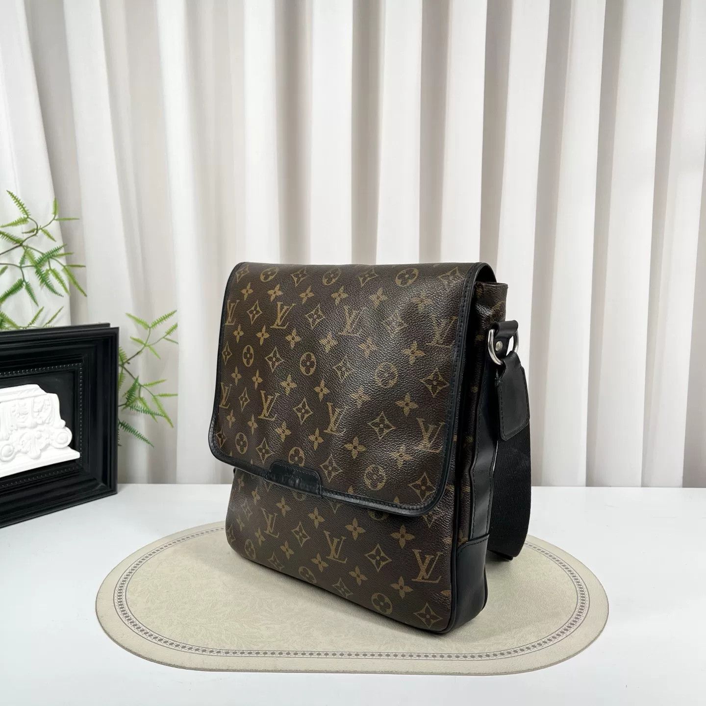 Louis Vuitton Pre-loved Bag Very good condition Size ONE SIZE - 3 Thumbnail