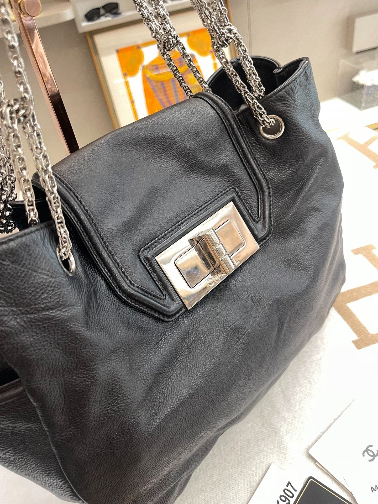 Chanel Pre-loved Bag Very good condition Size ONE SIZE - 2 Thumbnail