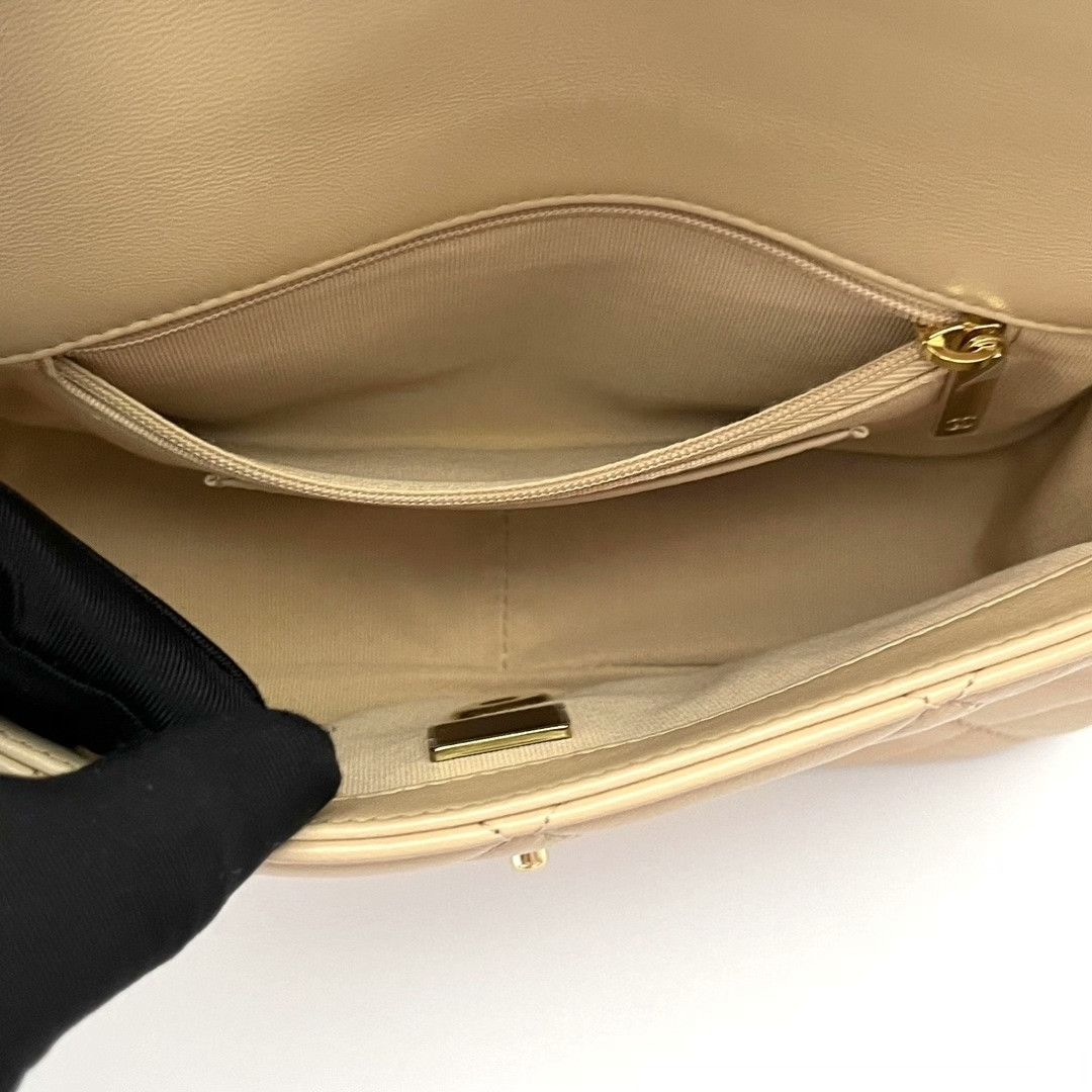Chanel Pre-loved Bag Very good condition Size ONE SIZE - 6 Thumbnail
