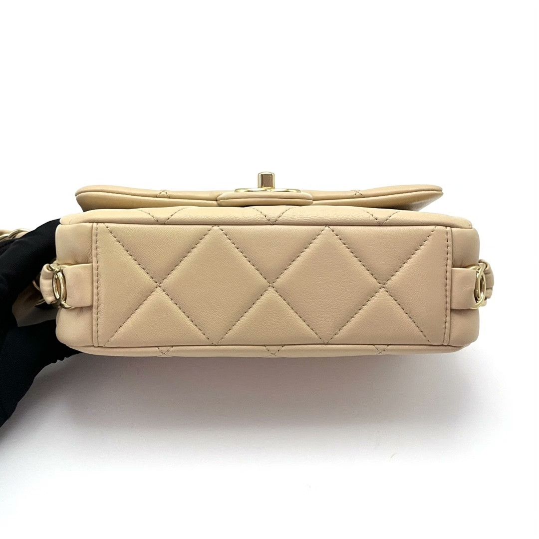 Chanel Pre-loved Bag Very good condition Size ONE SIZE - 5 Thumbnail