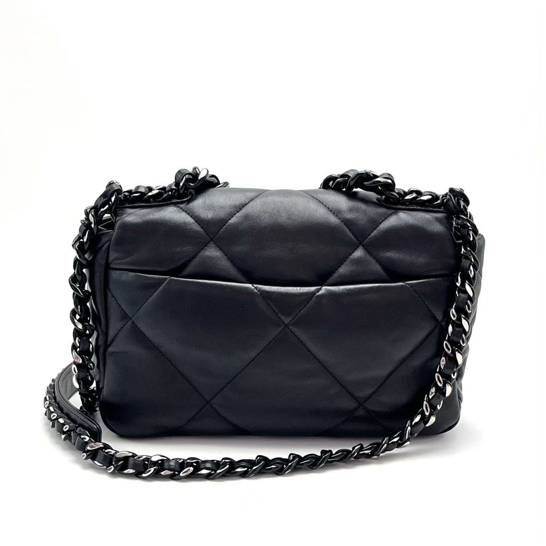 Chanel Pre-loved Bag Very good condition Size ONE SIZE - 2 Thumbnail