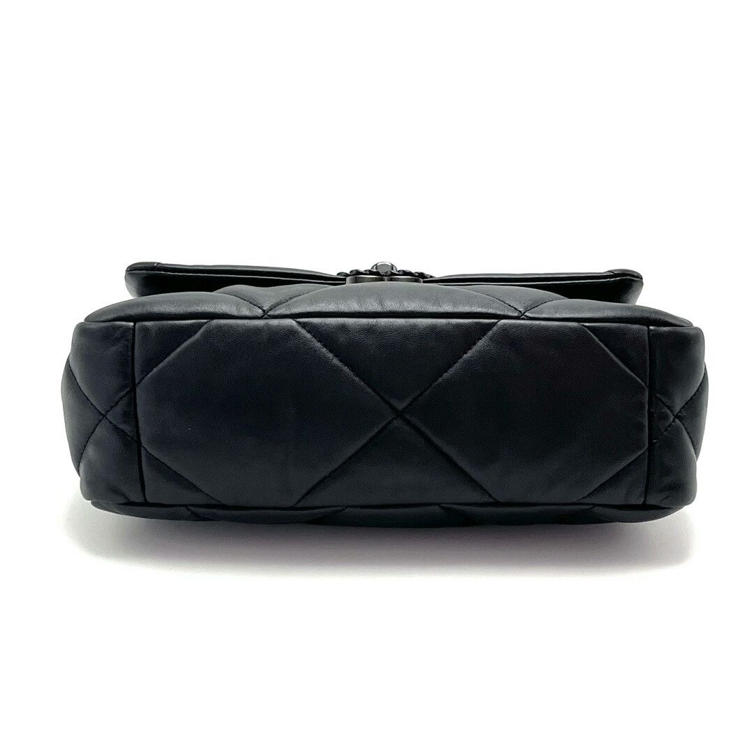 Chanel Pre-loved Bag Very good condition Size ONE SIZE - 5 Thumbnail