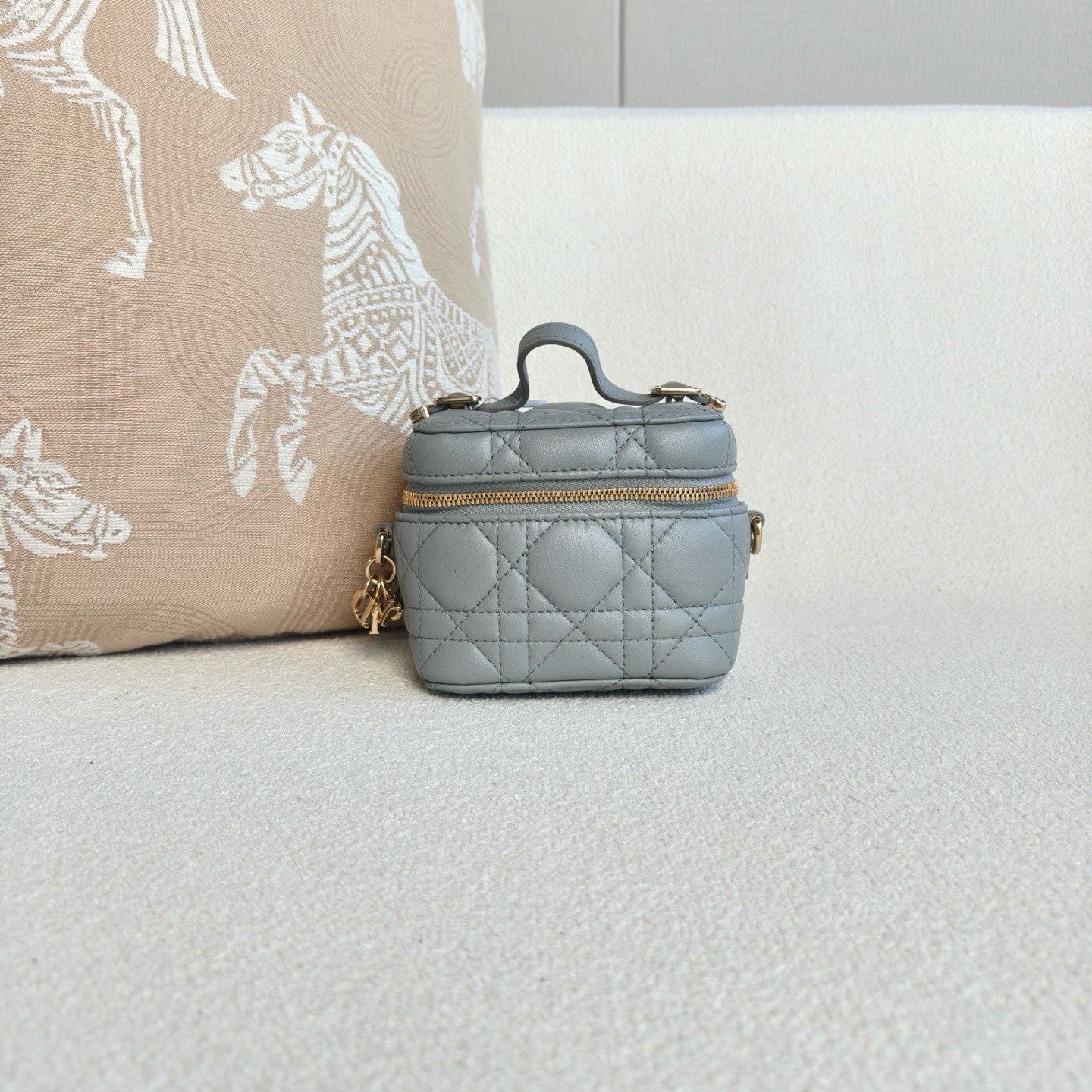 Dior Pre-loved Bag Very good condition Size ONE SIZE - 3 Thumbnail