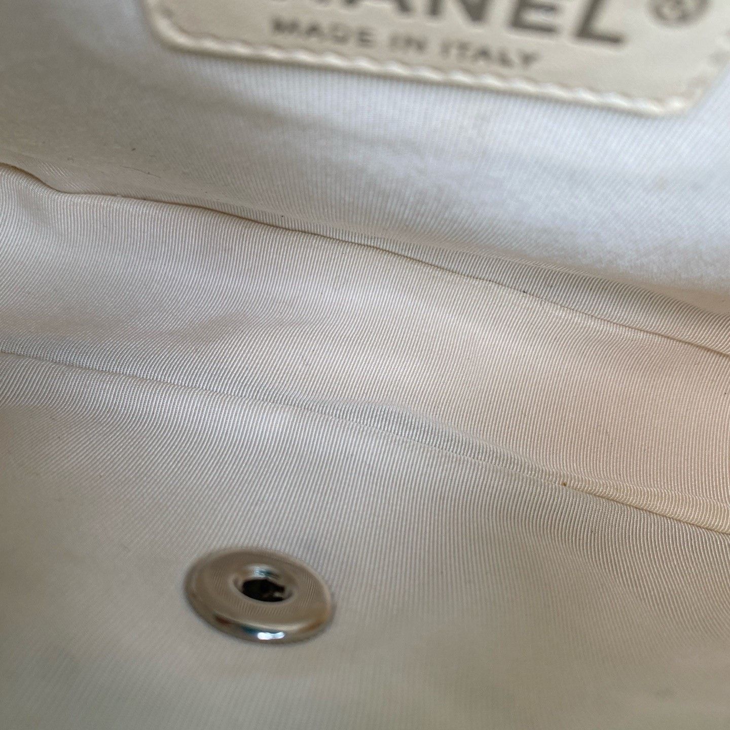 Chanel Pre-loved Bag Very good condition Size ONE SIZE - 7 Thumbnail