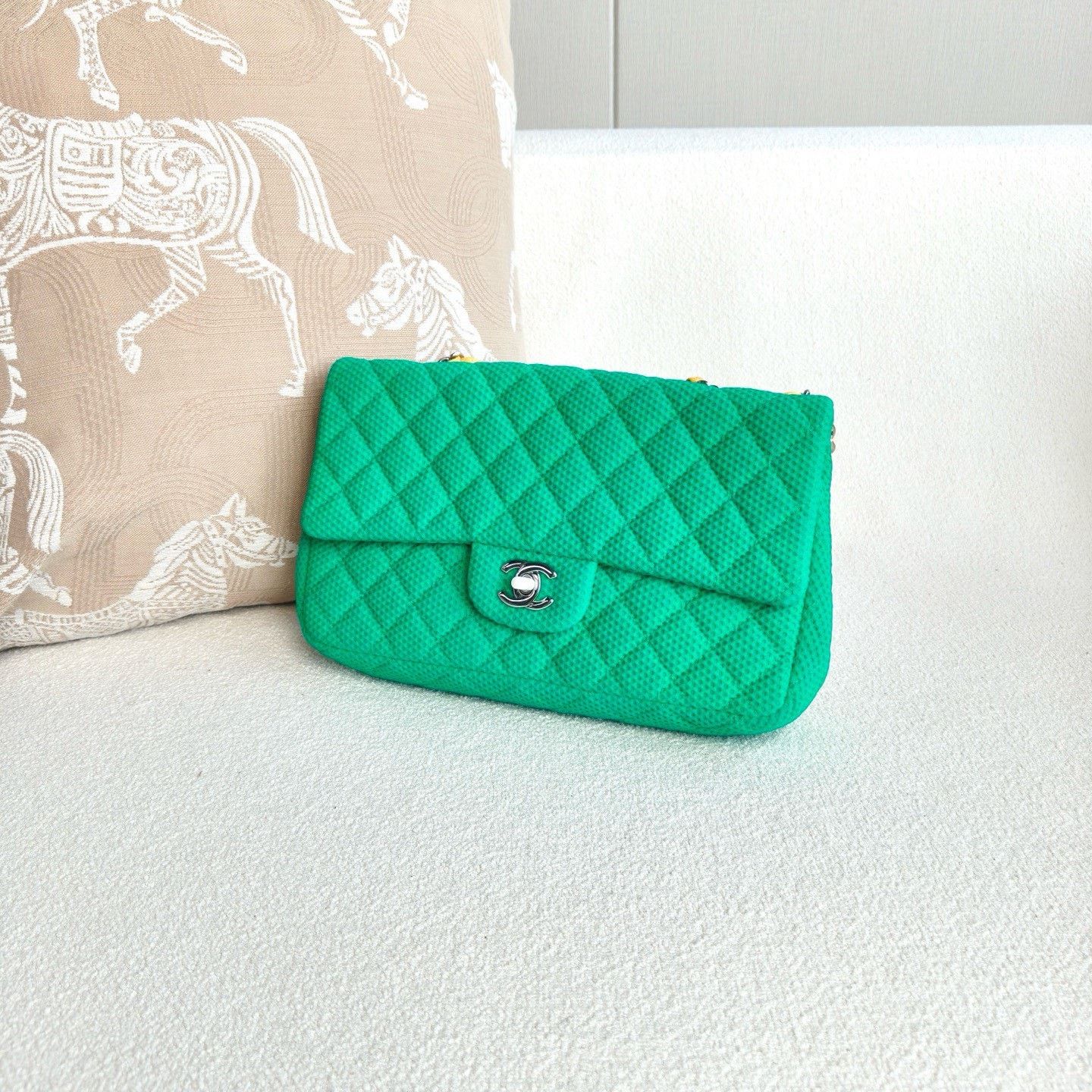 Chanel Pre-loved Bag Very good condition Size ONE SIZE - 4 Thumbnail