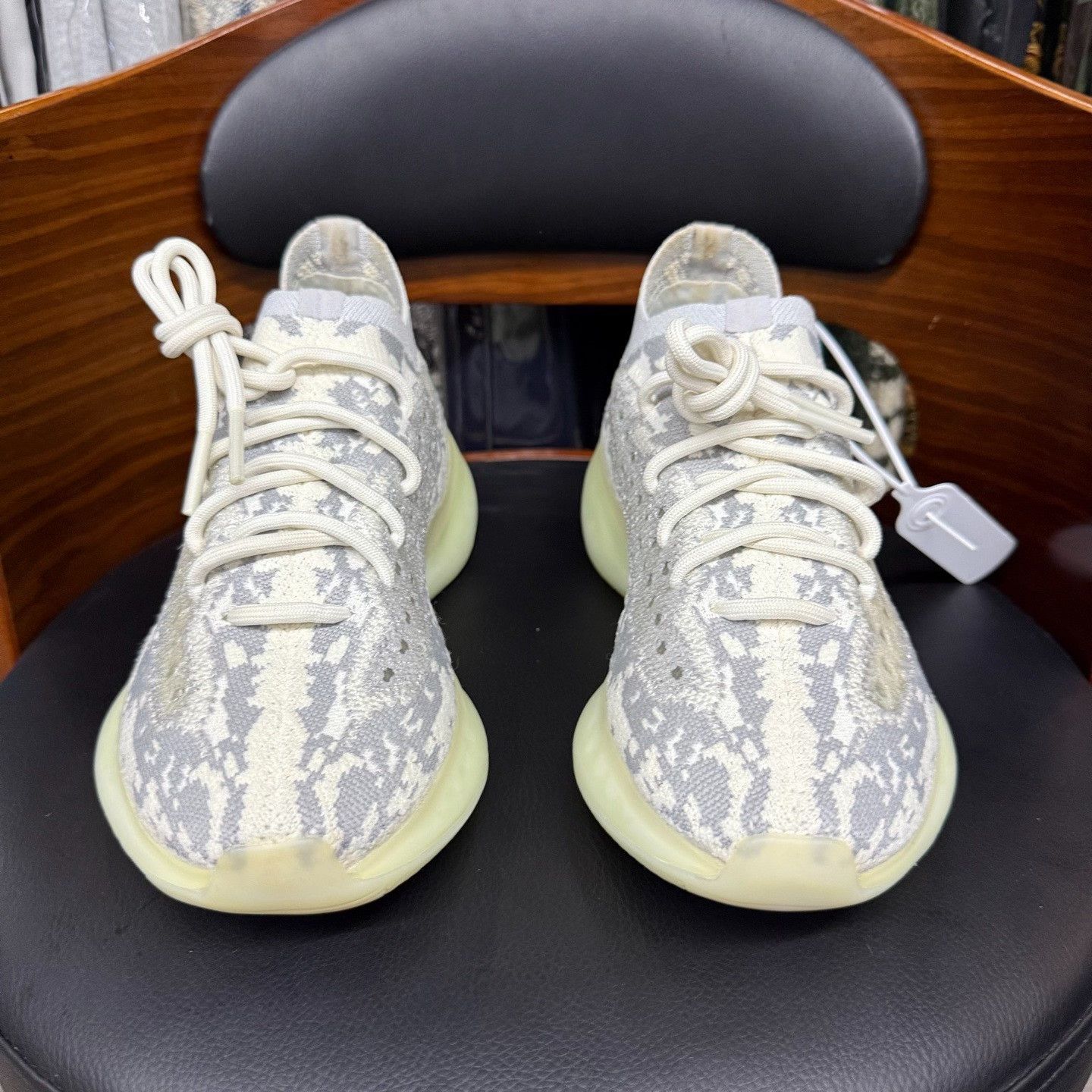 Adidas Adidas YEEZY380 Gray Lowtop Sneakers 6.5 Men Size US 6.5 / EU 39-40 - 2 Thumbnail