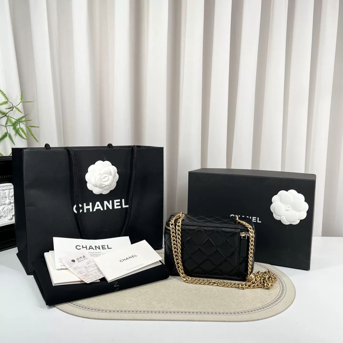 Chanel Pre-loved Bag Very good condition Size ONE SIZE - 2 Thumbnail