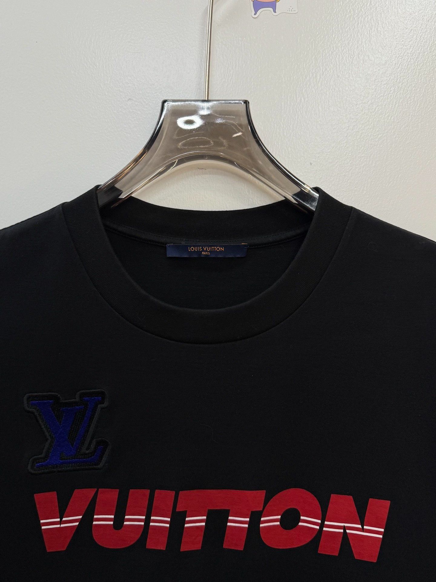 Louis Vuitton Louis Vuitton Collab Embroidered T-Shirt XL Men Size US XL / EU 56 / 4 - 2 Thumbnail