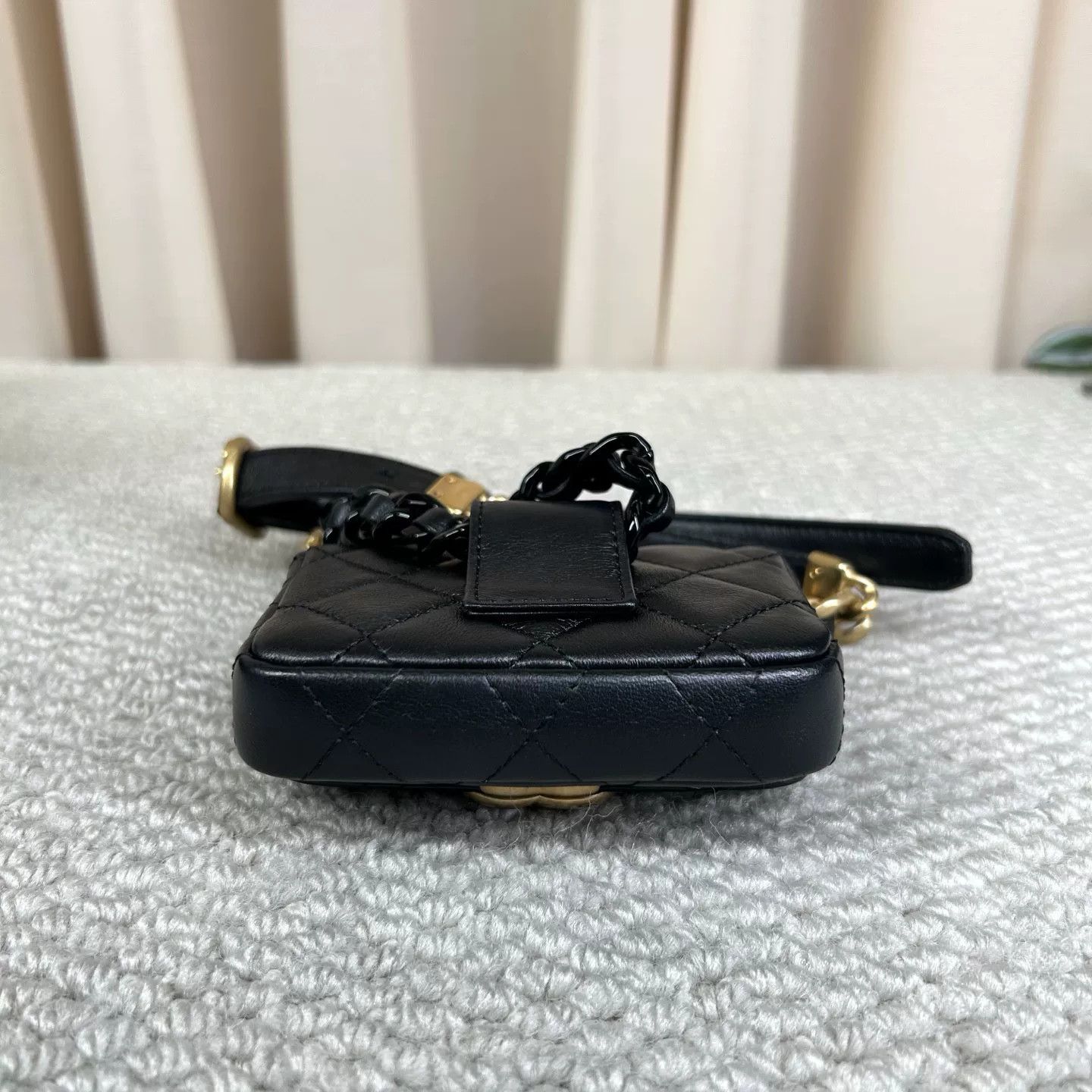 Chanel Pre-loved Bag Very good condition Size ONE SIZE - 4 Thumbnail