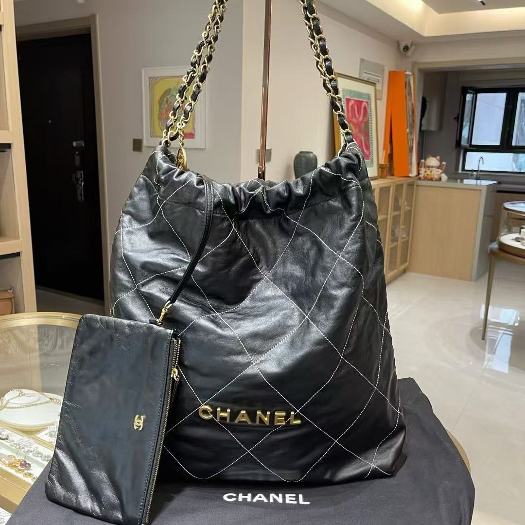 Chanel Pre-loved Bag Very good condition Size ONE SIZE - 5 Thumbnail