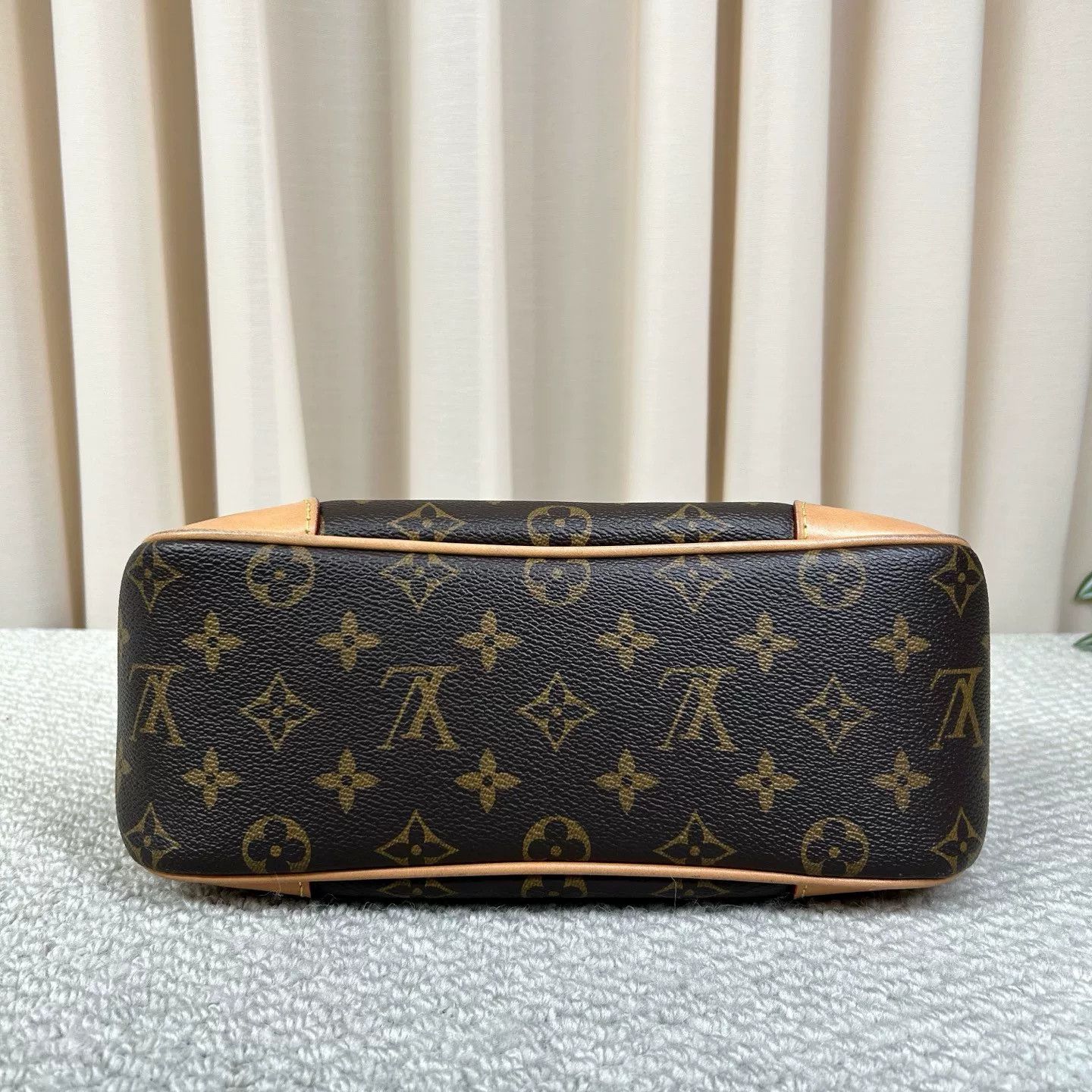 Louis Vuitton Pre-loved Bag Very good condition Size ONE SIZE - 4 Thumbnail