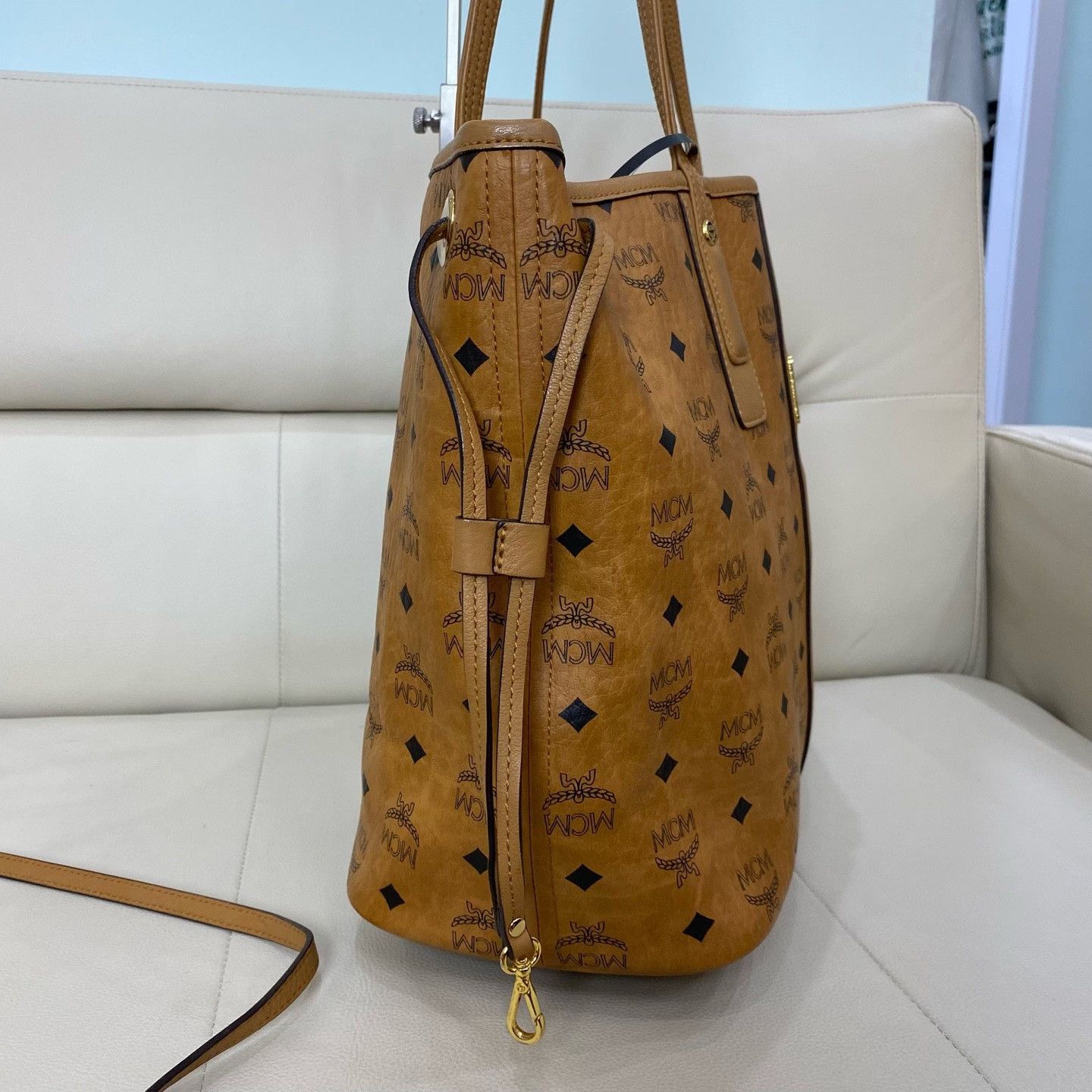 MCM Pre-loved Bag Very good condition Size ONE SIZE - 5 Thumbnail