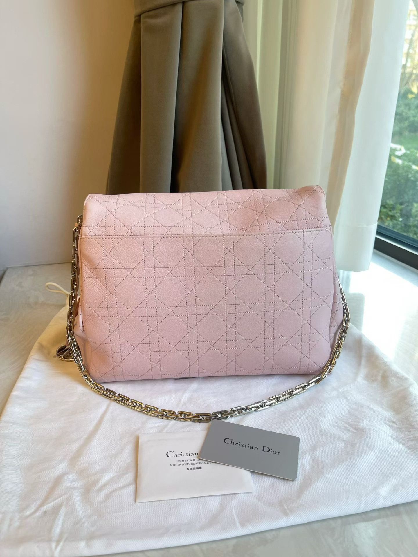 Dior Pre-loved Bag Very good condition Size ONE SIZE - 6 Thumbnail