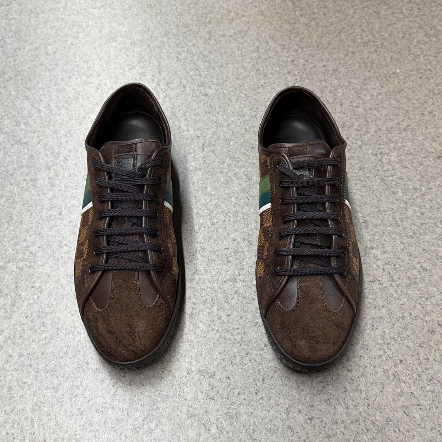 Louis Vuitton Louis Vuitton Checkered Lowtop Sneakers 9.5 Men Size US 9.5 / EU 42-43 - 5 Thumbnail