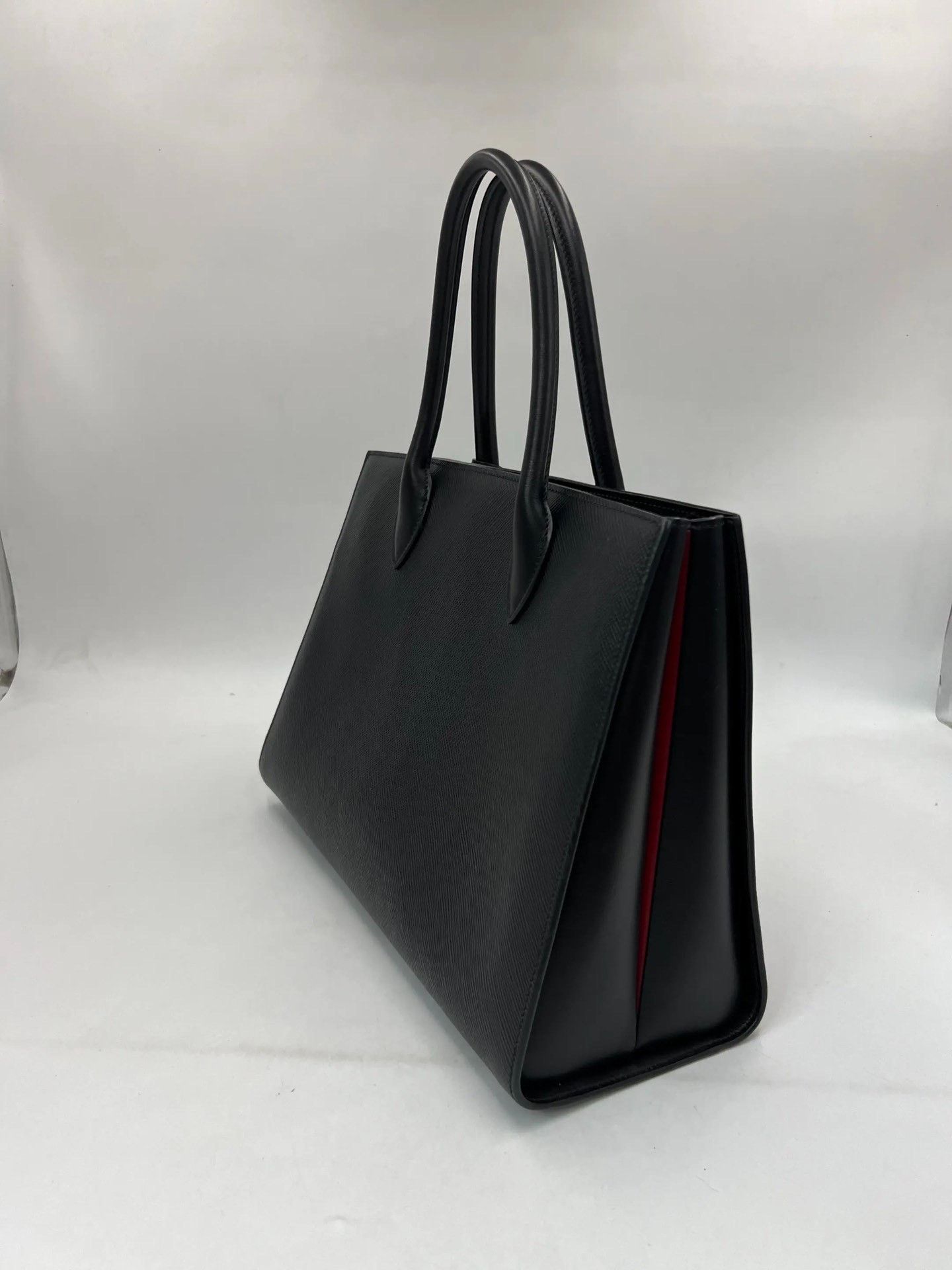 Prada Pre-loved Bag Very good condition Size ONE SIZE - 5 Thumbnail