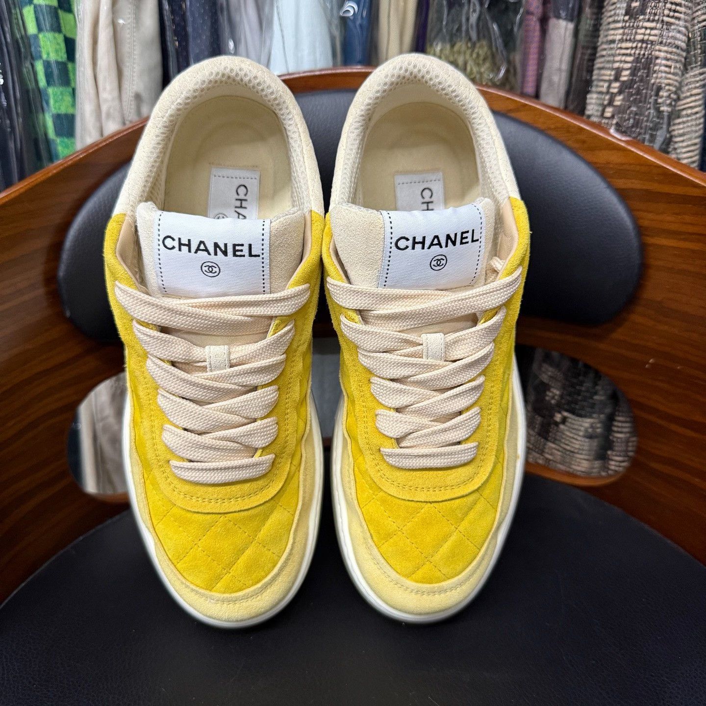 Chanel Chanel Suede Yellow Lowtop Sneakers 38 Women Size US 7.5 / IT 37.5 - 5 Thumbnail