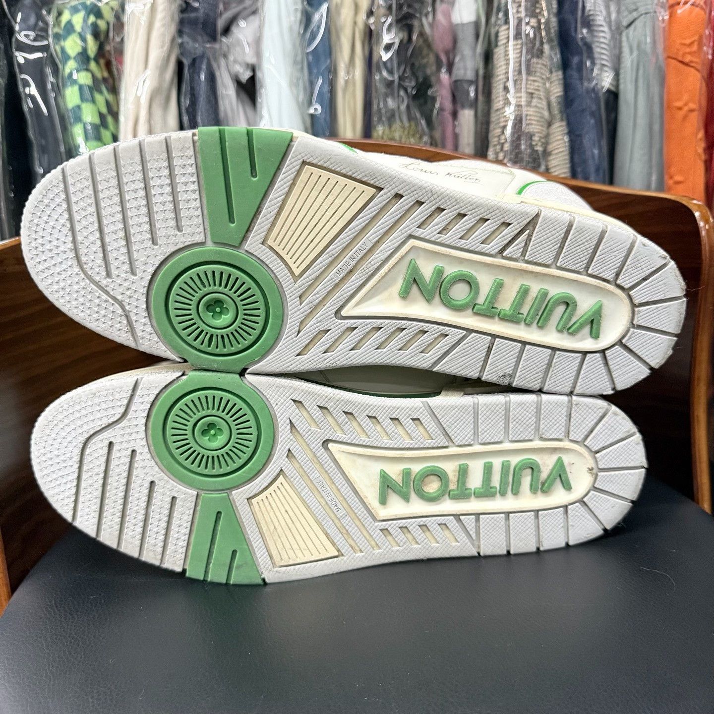 Louis Vuitton Louis Vuitton Training Green Lowtop Sneakers 10.5 Men Size US 10.5 / EU 43-44 - 8 Thumbnail