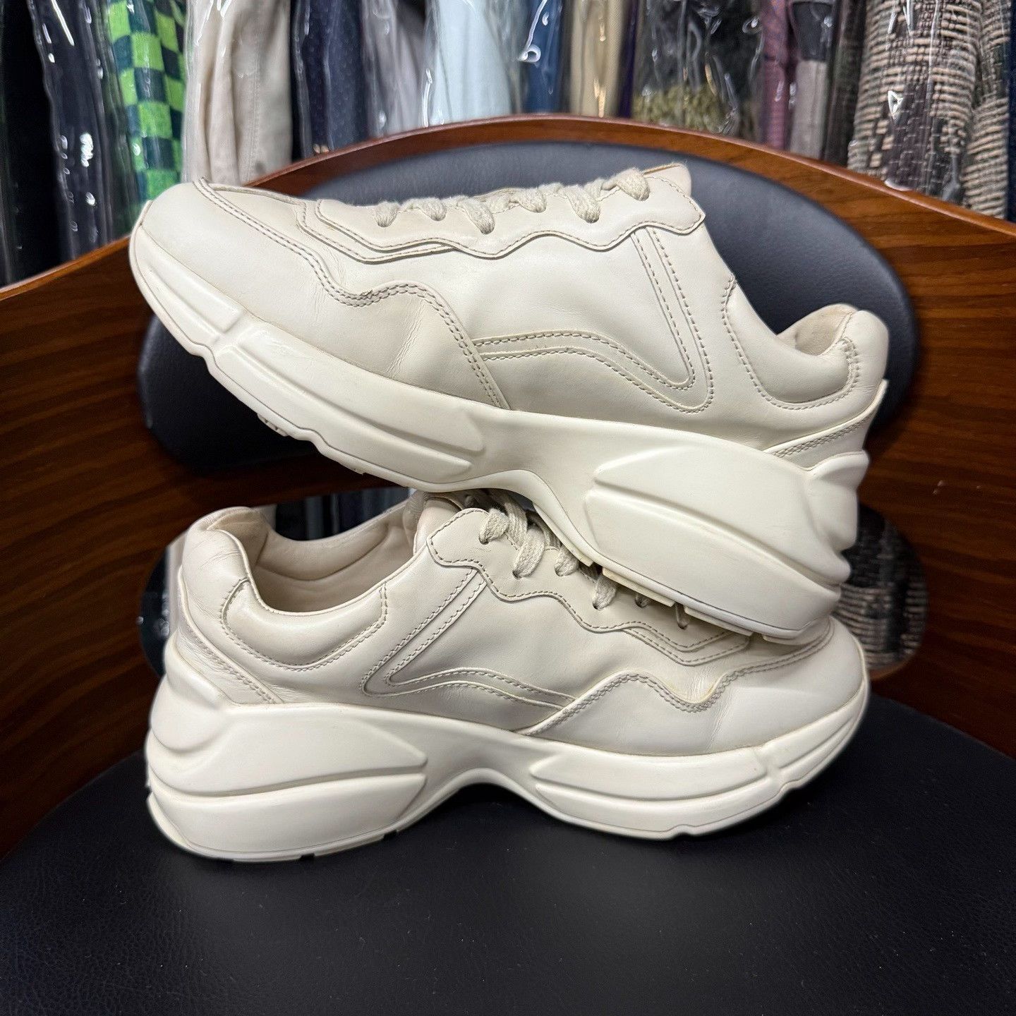 Gucci Gucci White Lowtop Sneakers 5 Men Size US 5 / EU 37 - 7 Thumbnail