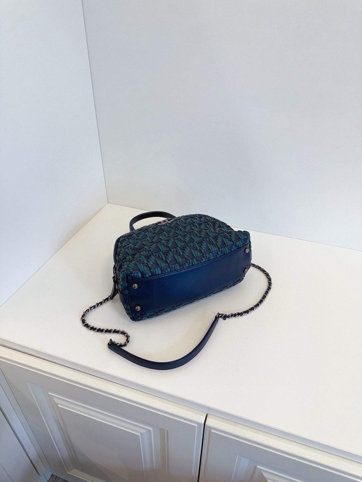 Chanel Pre-loved Bag Very good condition Size ONE SIZE - 6 Thumbnail