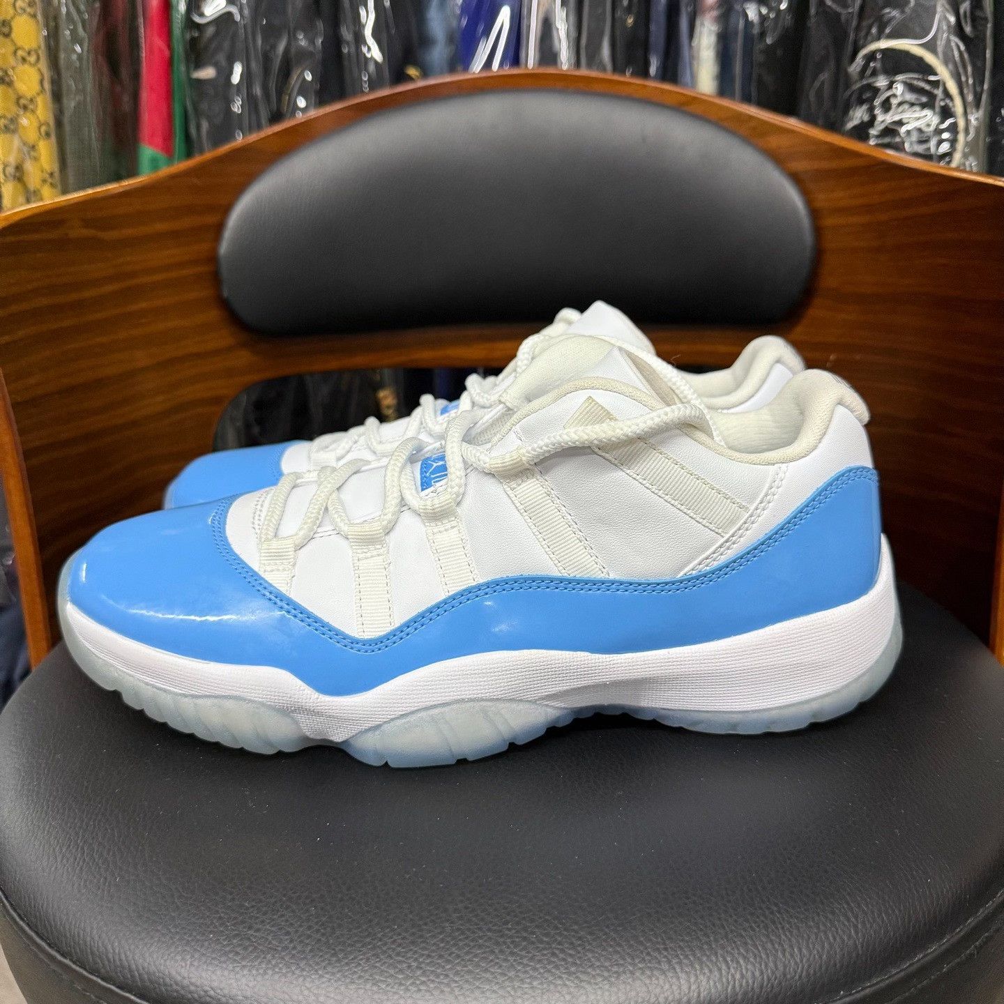 Nike Nike AJ11 Blue Lowtop Sneakers 9.5 Men Size US 9.5 / EU 42-43 - 6 Thumbnail