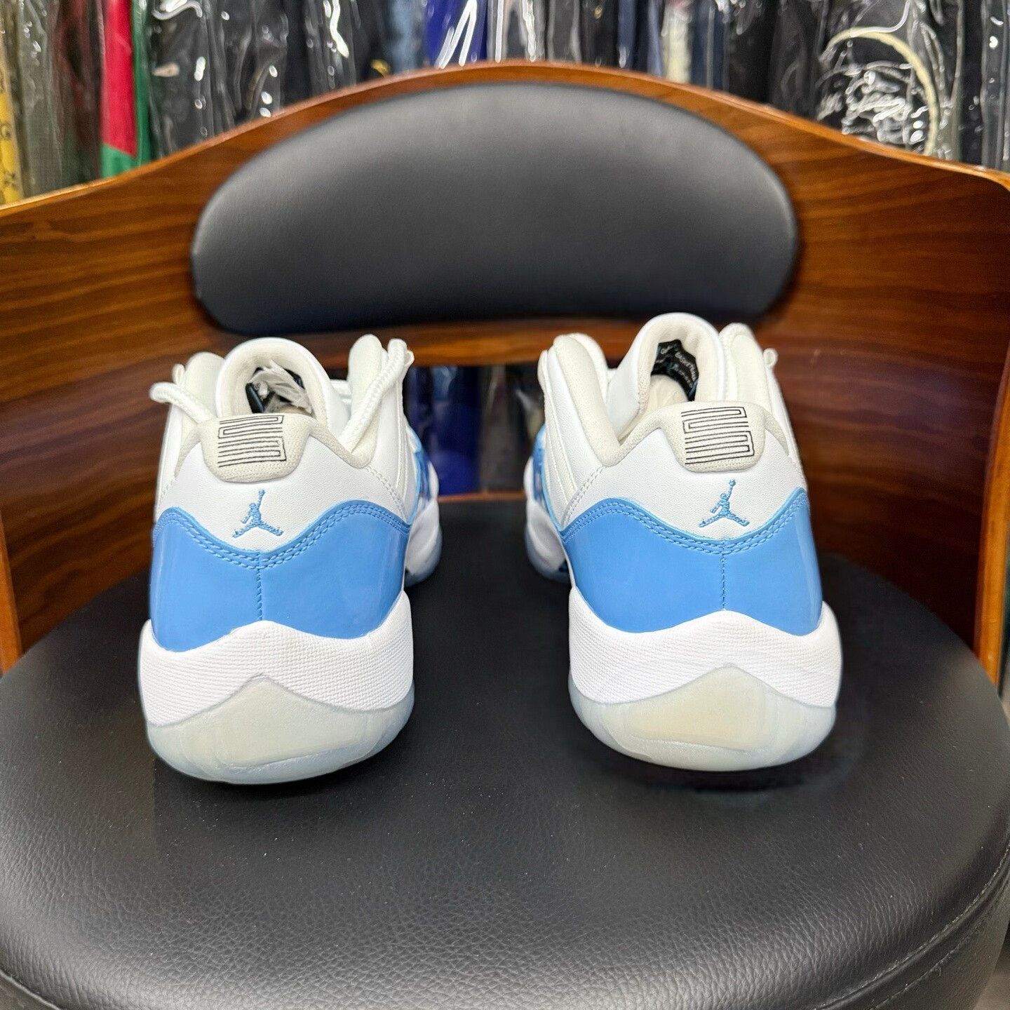 Nike Nike AJ11 Blue Lowtop Sneakers 9.5 Men Size US 9.5 / EU 42-43 - 3 Thumbnail