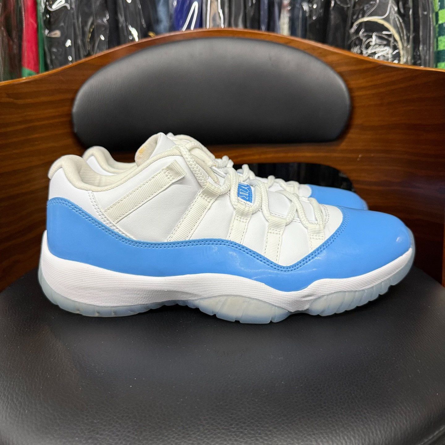 Nike Nike AJ11 Blue Lowtop Sneakers 9.5 Men Size US 9.5 / EU 42-43 - 4 Thumbnail