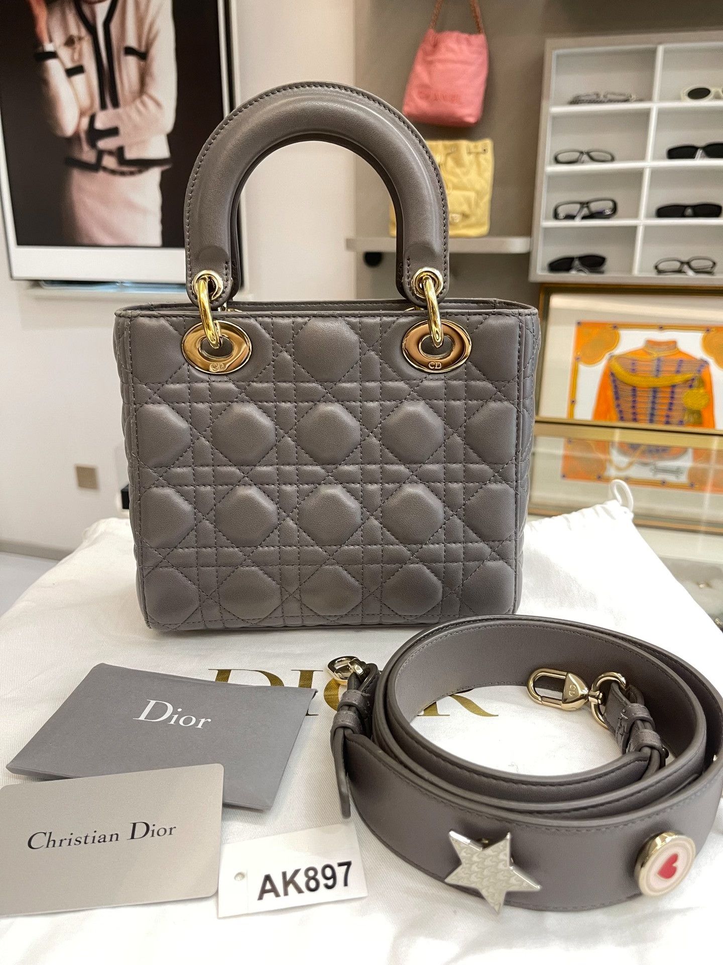 Dior Pre-loved Bag Very good condition Size ONE SIZE - 5 Thumbnail