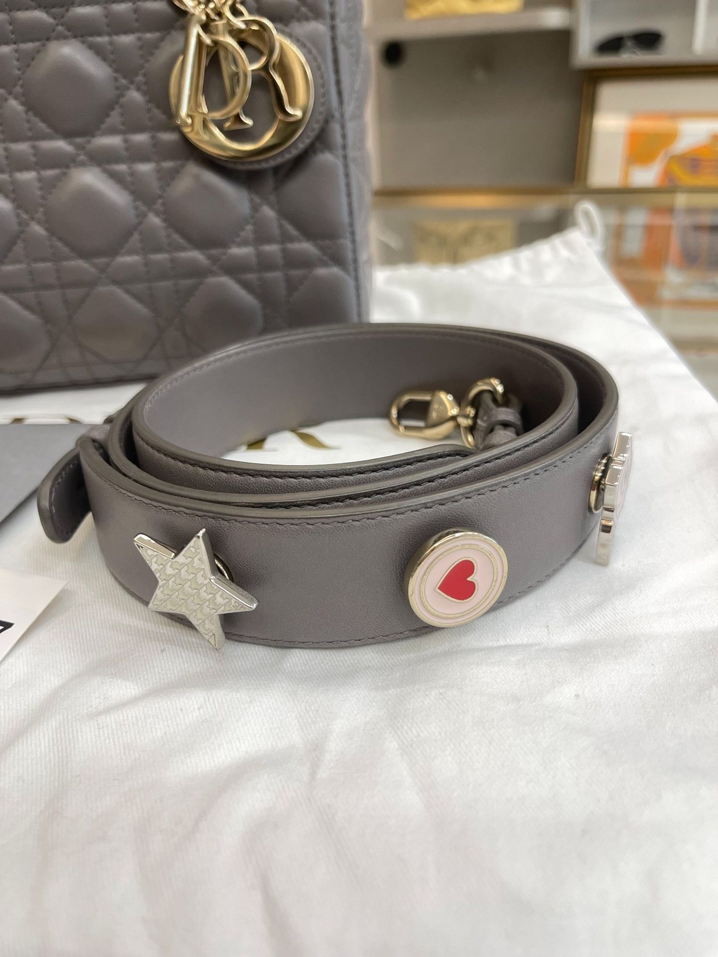 Dior Pre-loved Bag Very good condition Size ONE SIZE - 2 Thumbnail