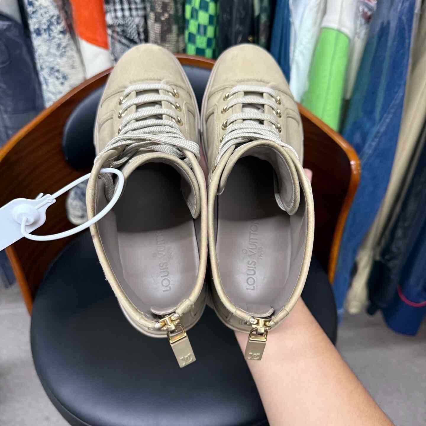 Louis Vuitton Louis Vuitton Retro Hitop Sneakers us_6 Women Size US 6 / IT 36 - 8 Thumbnail