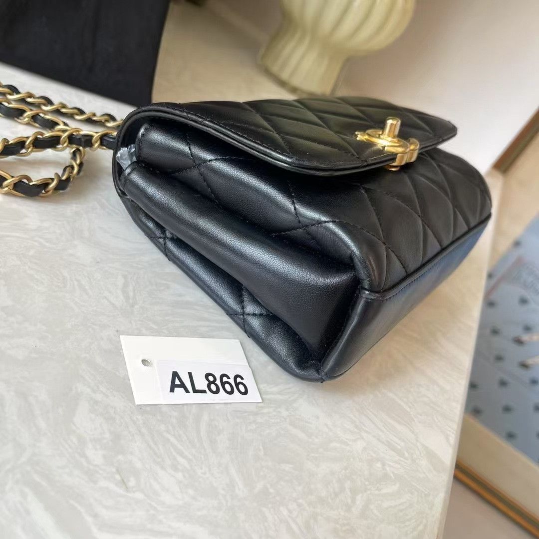Chanel Pre-loved Bag Very good condition Size ONE SIZE - 4 Thumbnail