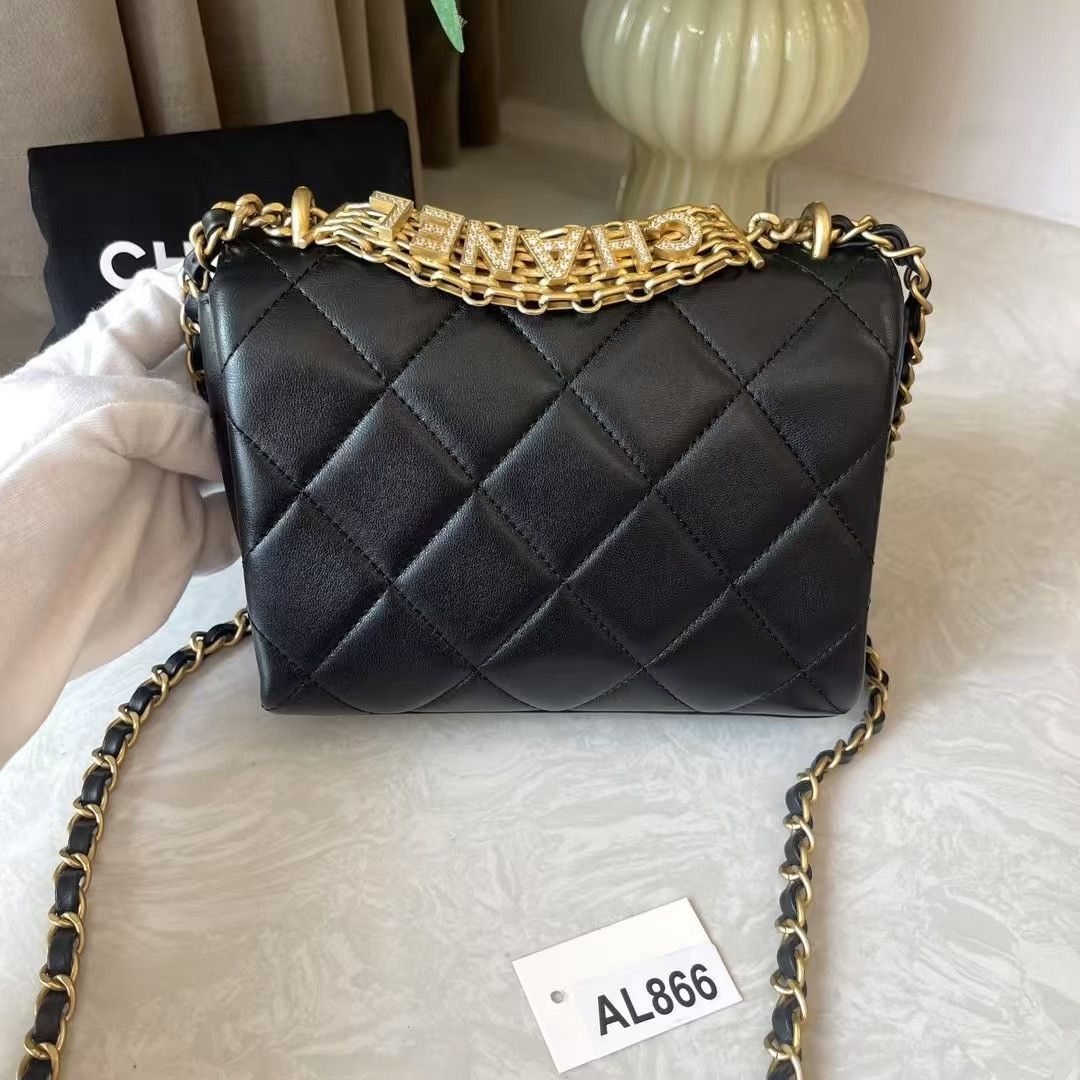 Chanel Pre-loved Bag Very good condition Size ONE SIZE - 6 Thumbnail