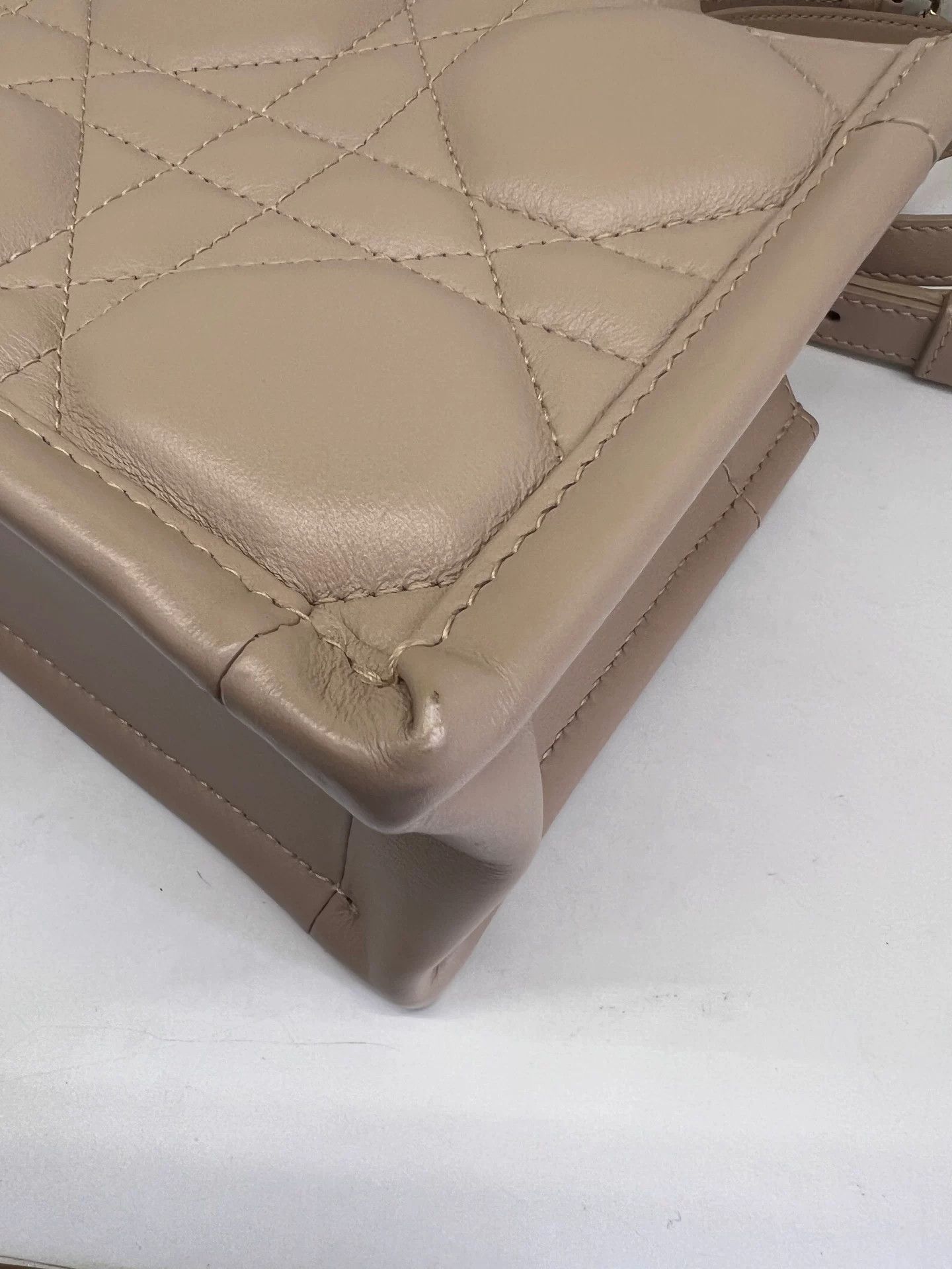 Dior Pre-loved Bag Very good condition Size ONE SIZE - 6 Thumbnail