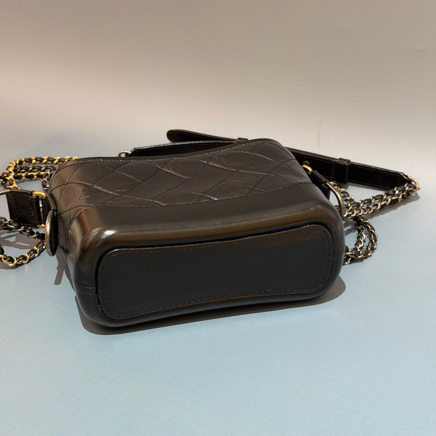 Chanel Pre-loved Bag Very good condition Size ONE SIZE - 6 Thumbnail