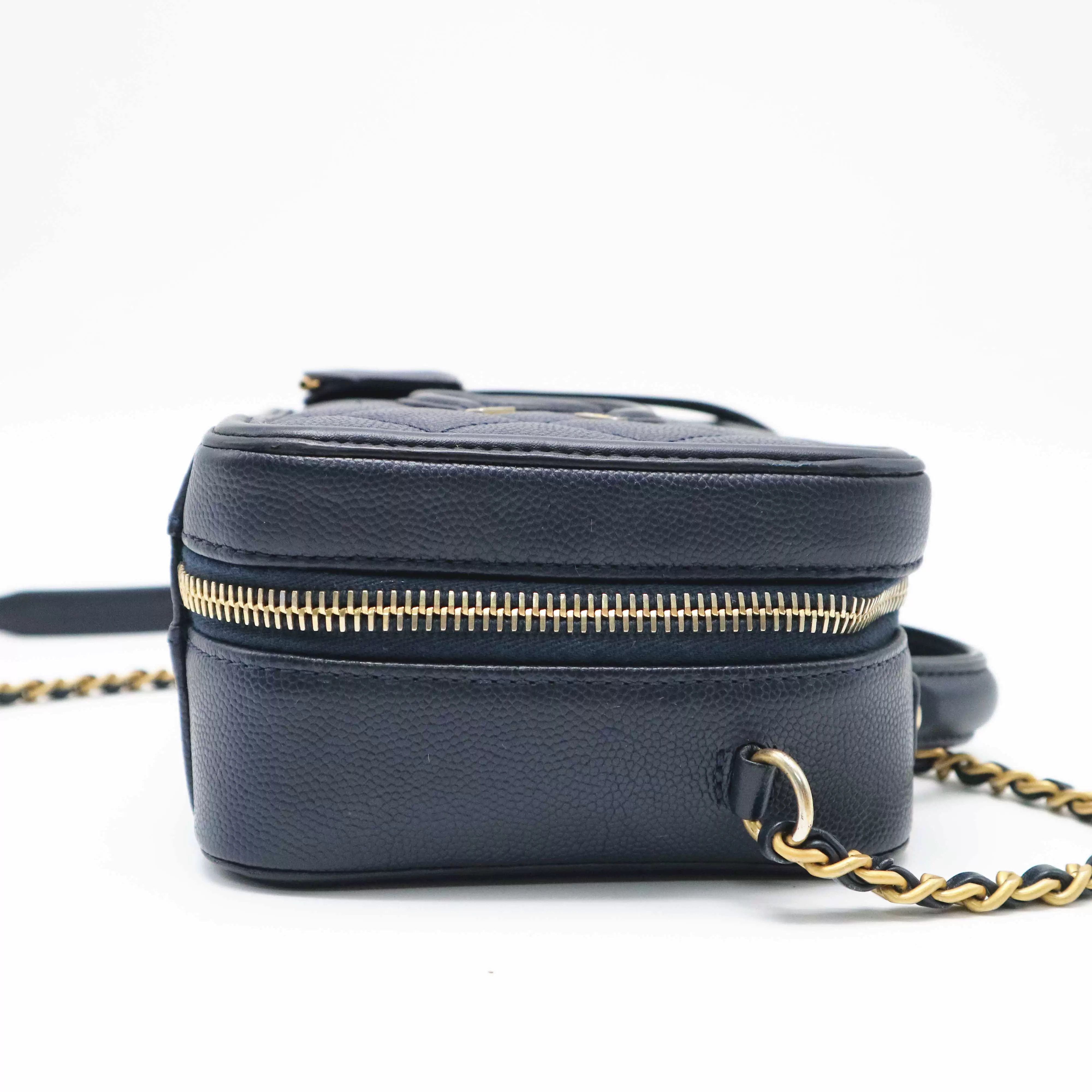 Chanel Pre-loved Bag Very good condition Size ONE SIZE - 6 Thumbnail