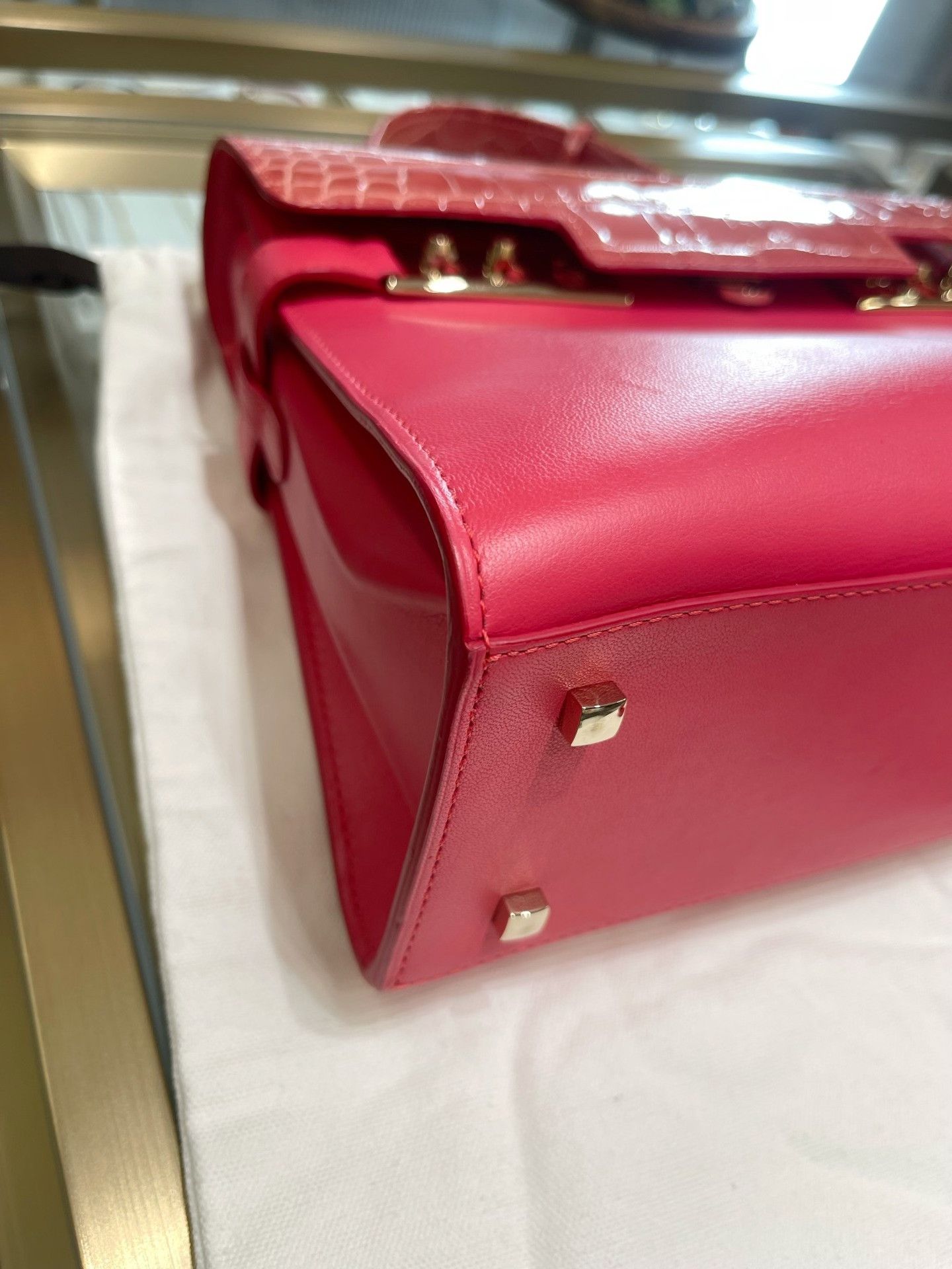 Louis Vuitton Pre-loved Bag Very good condition Size ONE SIZE - 5 Thumbnail