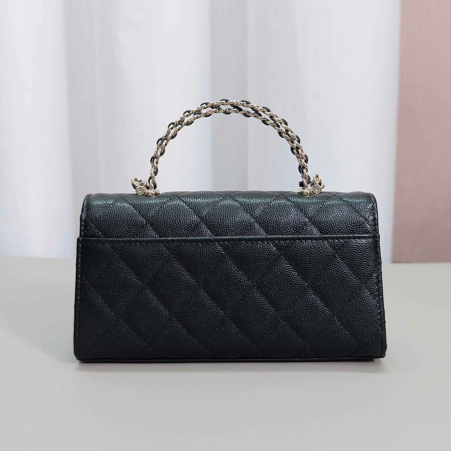 Chanel Pre-loved Bag Very good condition Size ONE SIZE - 2 Thumbnail