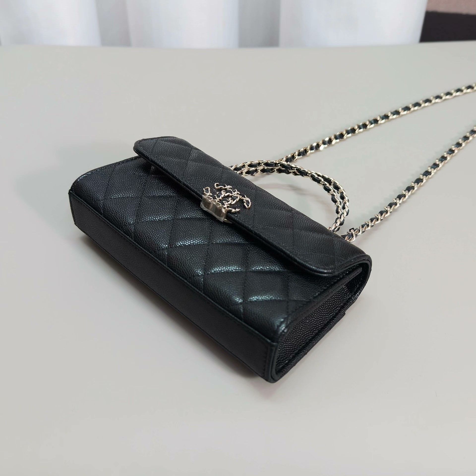 Chanel Pre-loved Bag Very good condition Size ONE SIZE - 3 Thumbnail