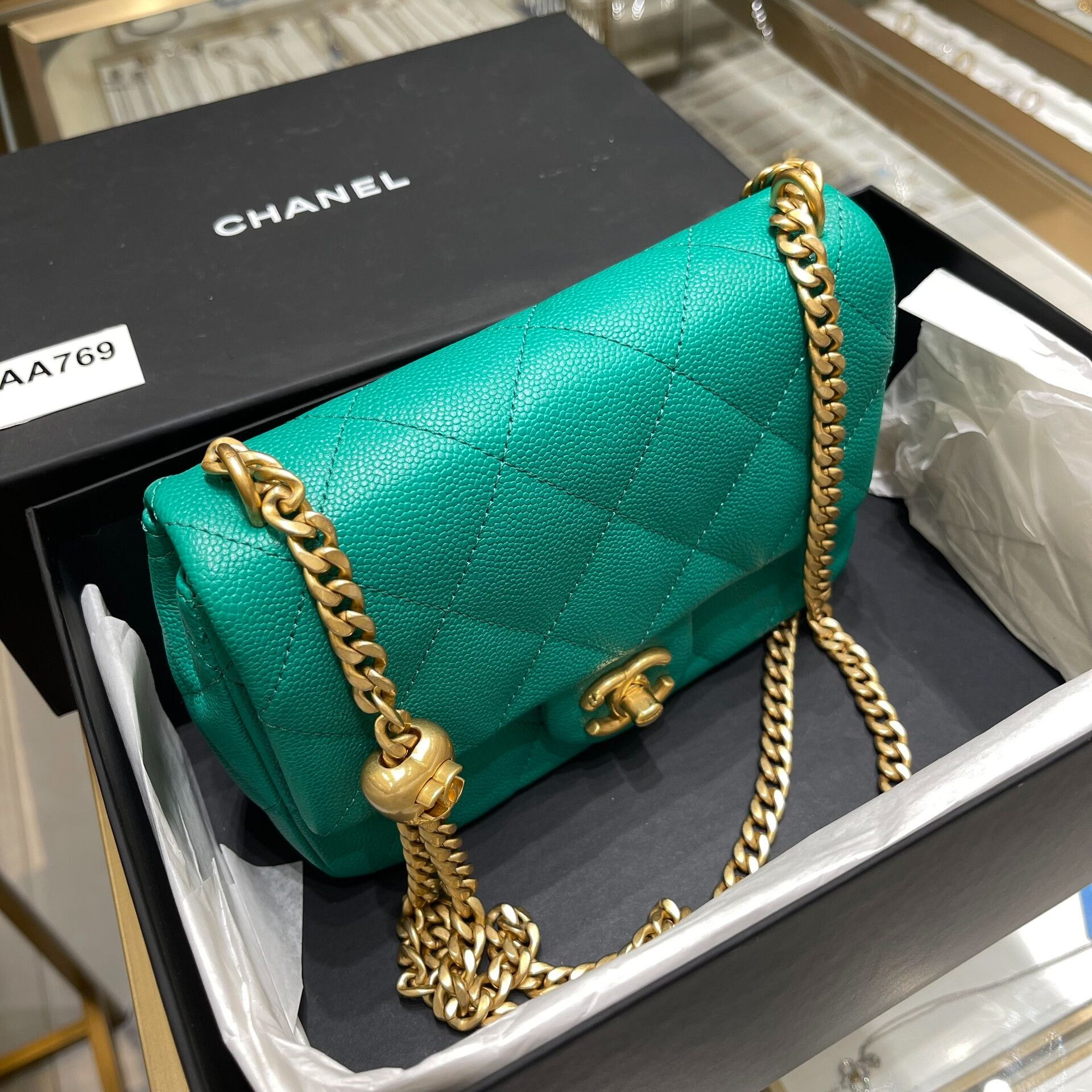 Chanel Pre-loved Bag Very good condition Size ONE SIZE - 3 Thumbnail