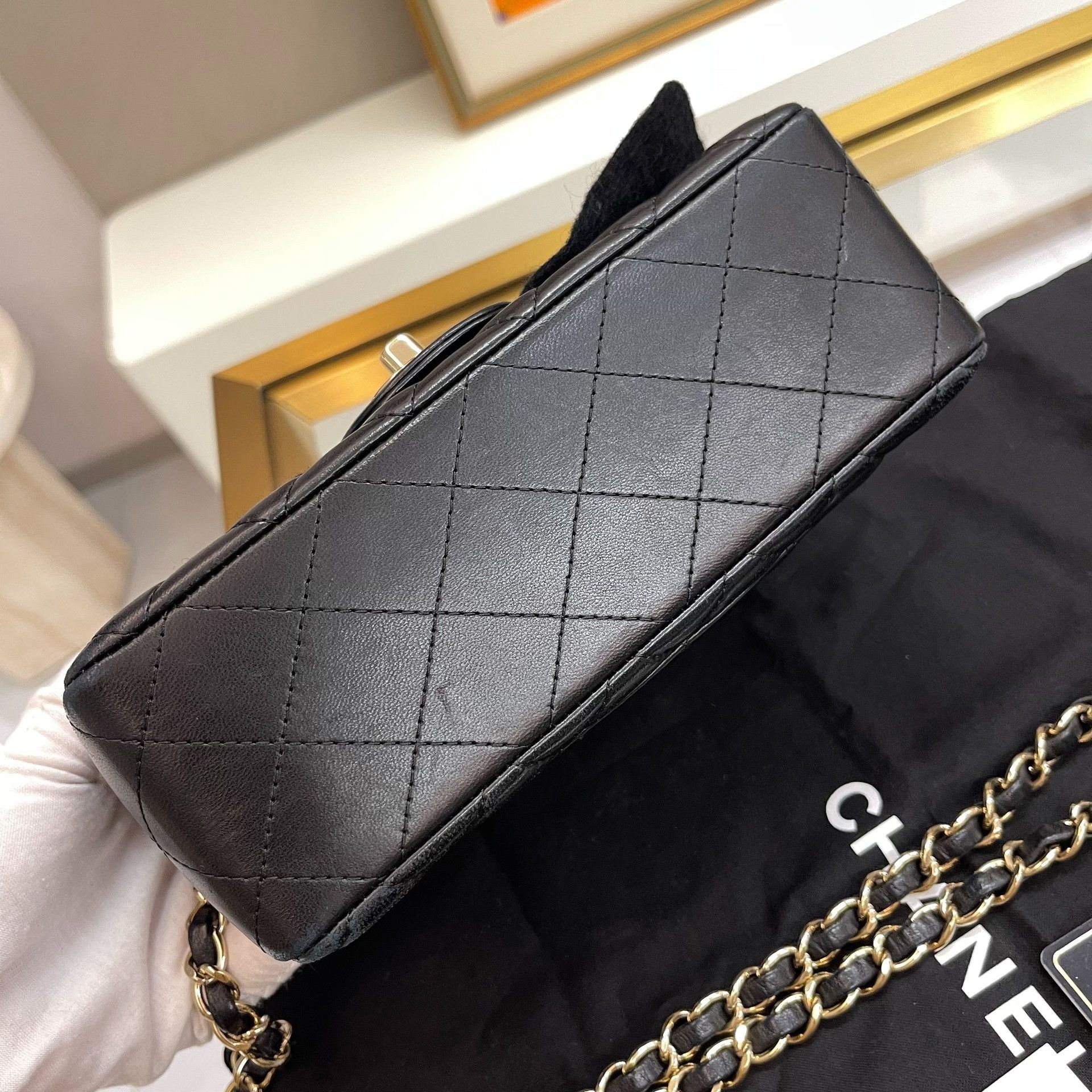 Chanel Pre-loved Bag Very good condition Size ONE SIZE - 5 Thumbnail