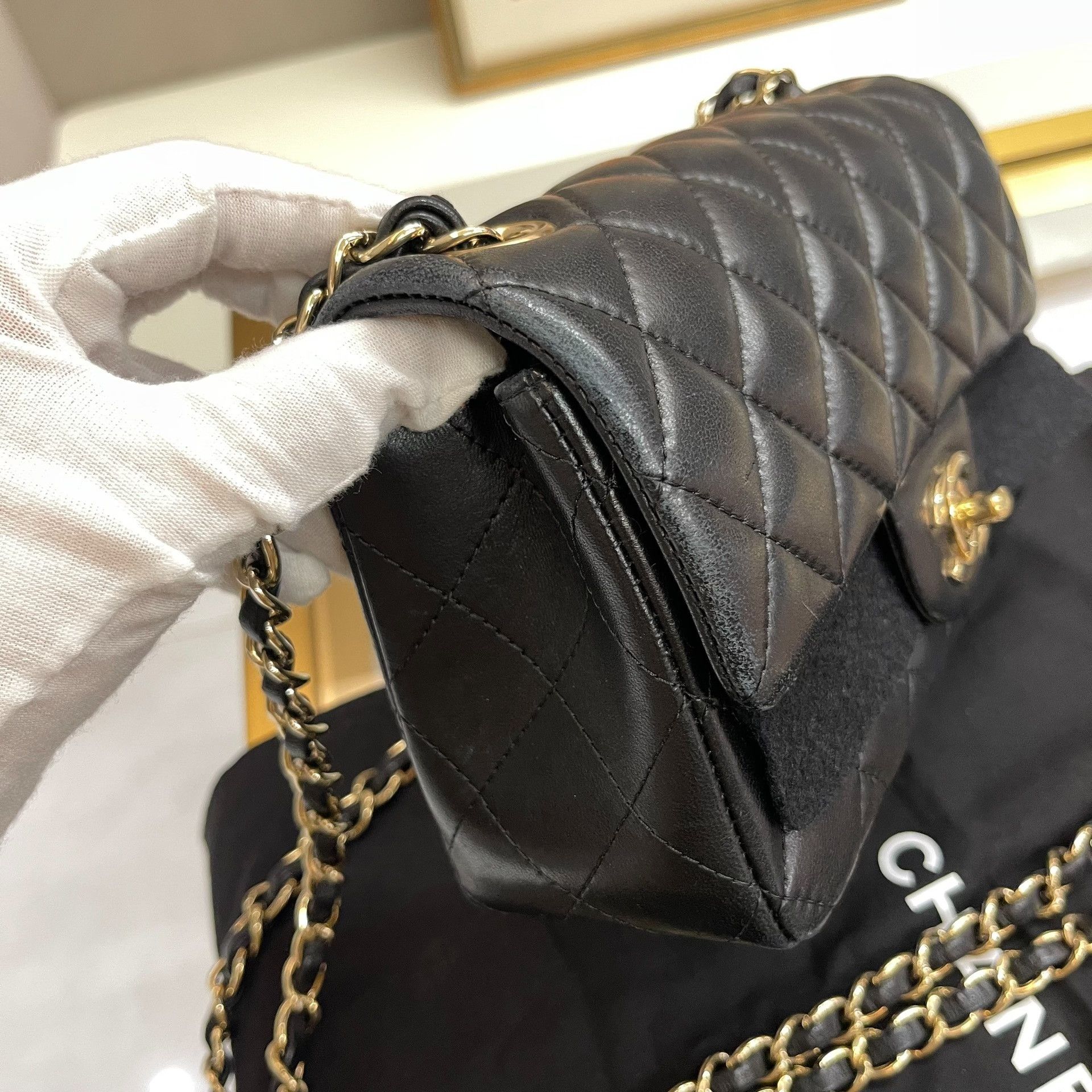 Chanel Pre-loved Bag Very good condition Size ONE SIZE - 6 Thumbnail