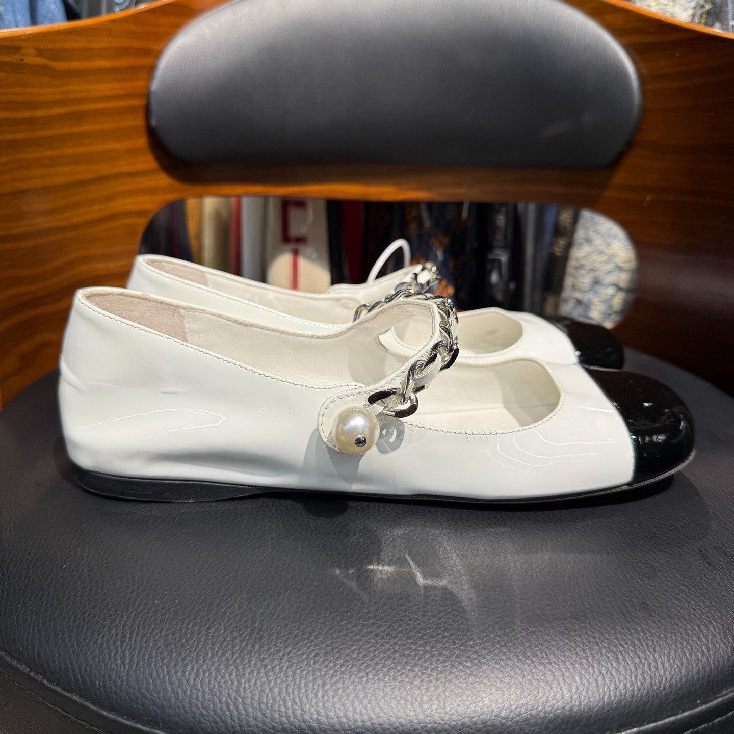 Miu Miu Miu Miu Casual Lowtop Sneakers us_6-5 Women Size US 6.5 / IT 36.5 - 4 Thumbnail