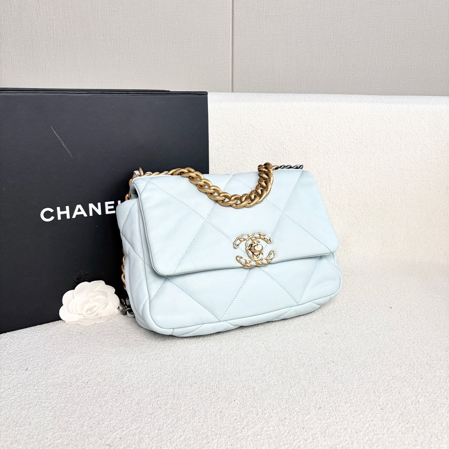 Chanel Pre-loved Bag Very good condition Size ONE SIZE - 6 Thumbnail