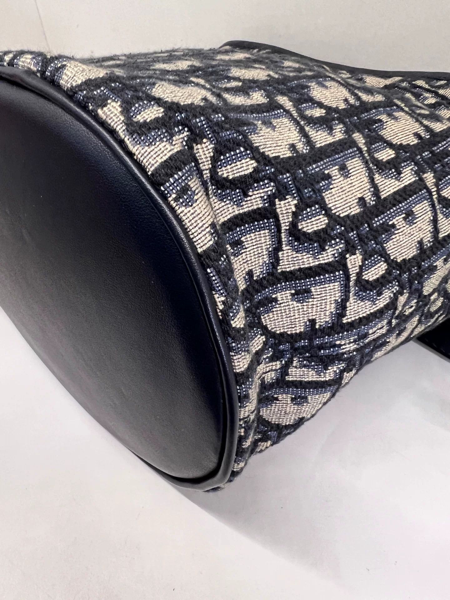 Dior Pre-loved Bag Very good condition Size ONE SIZE - 4 Thumbnail