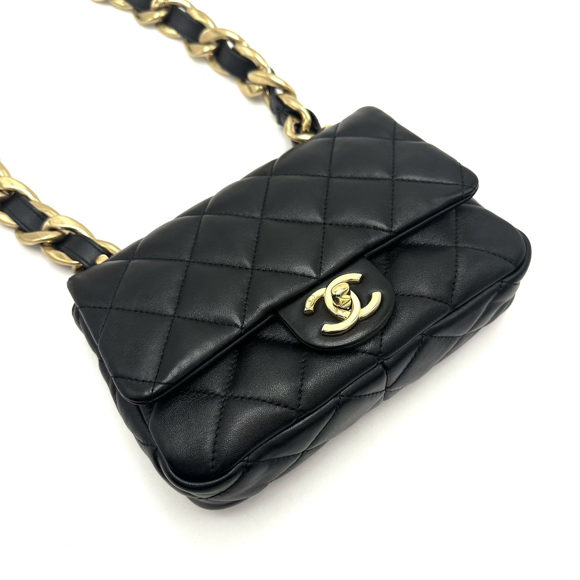 Chanel Pre-loved Bag Very good condition Size ONE SIZE - 4 Thumbnail