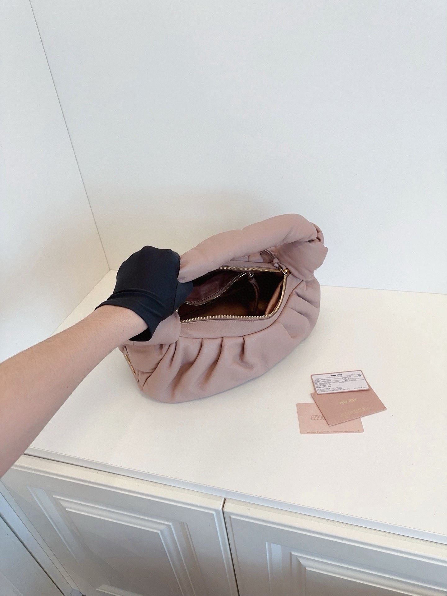 Miu Miu Pre-loved Bag Very good condition Size ONE SIZE - 8 Thumbnail