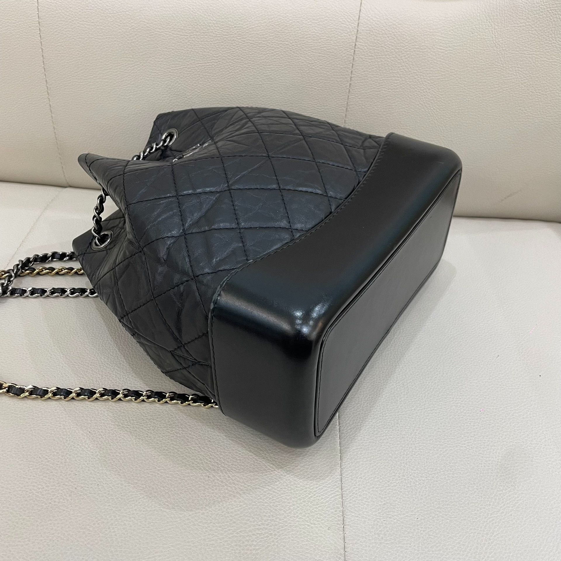 Chanel Pre-loved Bag Very good condition Size ONE SIZE - 2 Thumbnail