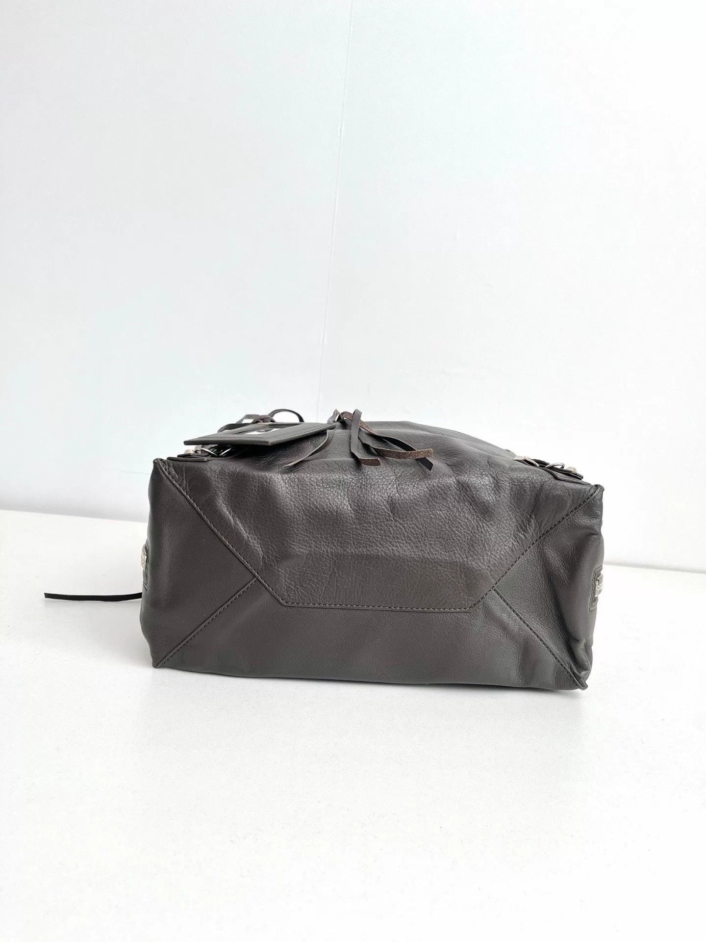 Balenciaga Pre-loved Bag Very good condition Size ONE SIZE - 5 Thumbnail