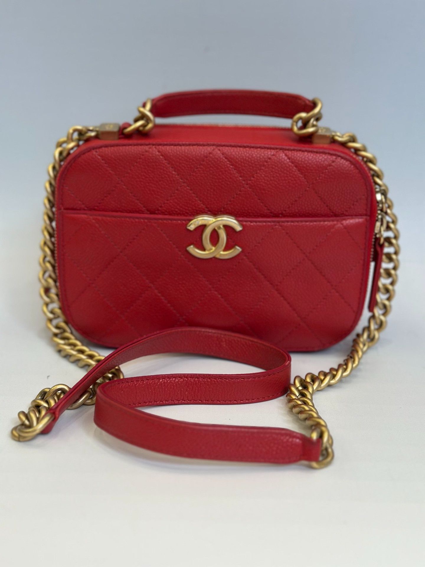 Chanel Pre-loved Bag Very good condition Size ONE SIZE - 8 Thumbnail