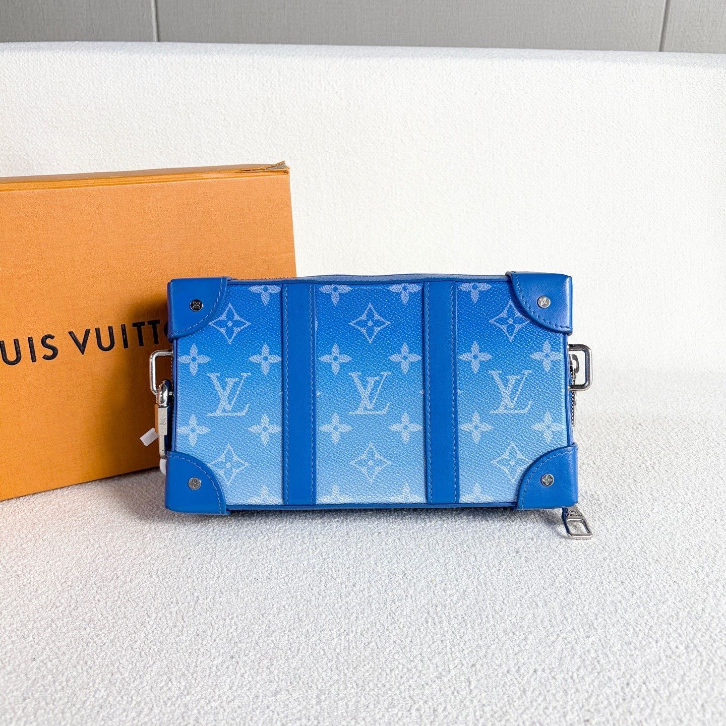 Louis Vuitton Pre-loved Bag Very good condition Size ONE SIZE - 3 Thumbnail